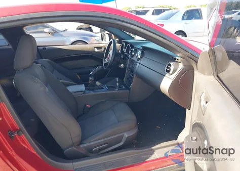 2009 Ford Mustang V6/V6 Premium from USA, damaged, VIN 1ZVHT80N995123846